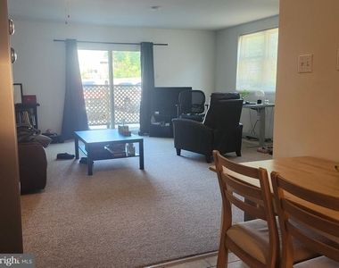 137 Lorraine Avenue - Photo Thumbnail 8