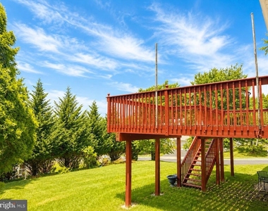 4037 Runnymead Drive - Photo Thumbnail 33