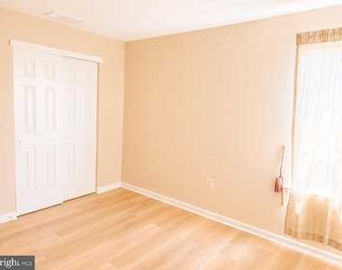 4037 Runnymead Drive - Photo Thumbnail 21