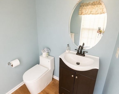 4037 Runnymead Drive - Photo Thumbnail 13