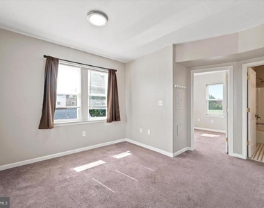 200 Wanamaker Avenue - Photo Thumbnail 12