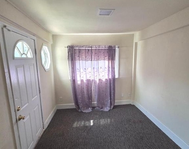 441 Croyden Road - Photo Thumbnail 1