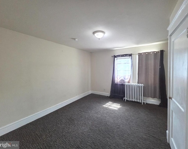 441 Croyden Road - Photo Thumbnail 5