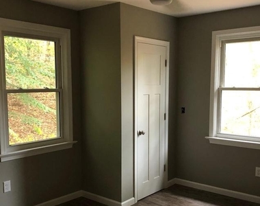 723 Mccormick Rd - Photo Thumbnail 6
