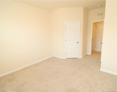 1105 Neighborly Way - Photo Thumbnail 33