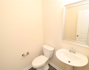 1105 Neighborly Way - Photo Thumbnail 3