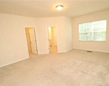 1105 Neighborly Way - Photo Thumbnail 21