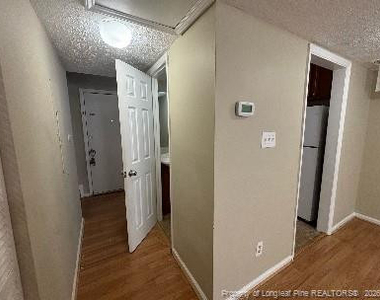 422 Kirkcaldy Court - Photo Thumbnail 8