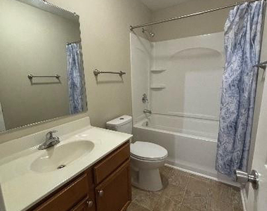 422 Kirkcaldy Court - Photo Thumbnail 14