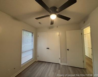 759 Hedgelawn Way - Photo Thumbnail 12