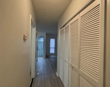 759 Hedgelawn Way - Photo Thumbnail 8