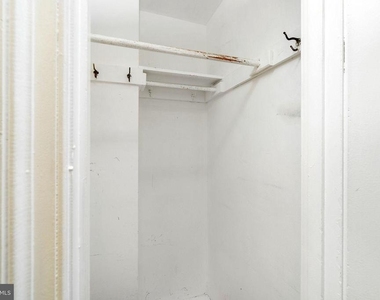 44 Nassau Street - Photo Thumbnail 17