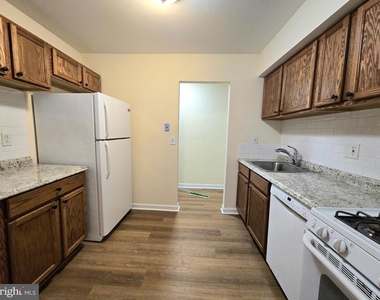 114 Van Buren Road - Photo Thumbnail 6