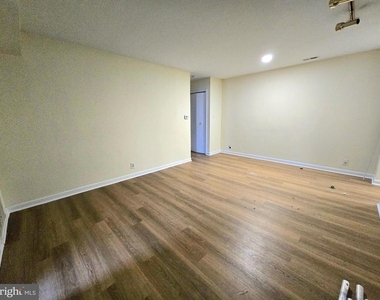 114 Van Buren Road - Photo Thumbnail 8