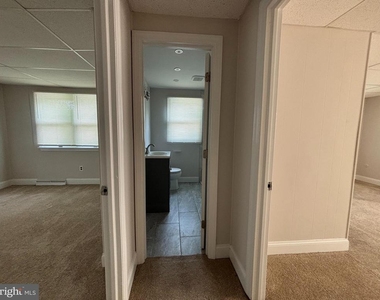 147 Russell Avenue - Photo Thumbnail 17