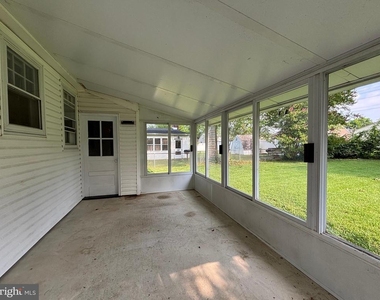 147 Russell Avenue - Photo Thumbnail 28