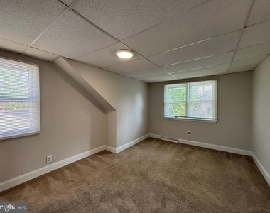 147 Russell Avenue - Photo Thumbnail 25