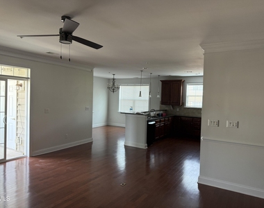 10511 Rosegate Court - Photo Thumbnail 14