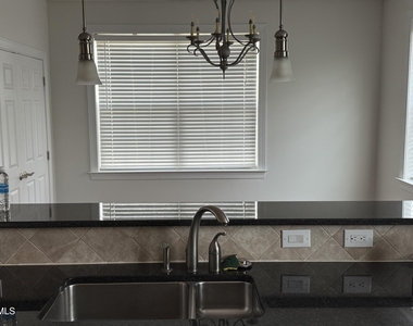 10511 Rosegate Court - Photo Thumbnail 6