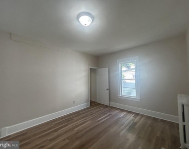 310 310 Grape Street - Photo Thumbnail 10