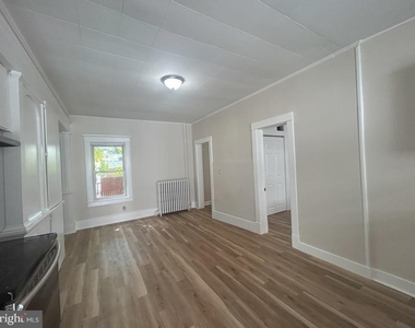 310 310 Grape Street - Photo Thumbnail 11