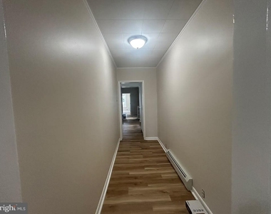 310 310 Grape Street - Photo Thumbnail 4
