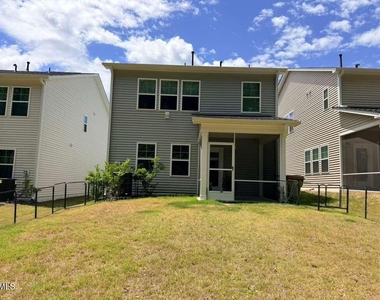 319 Aster Bloom Lane - Photo Thumbnail 18