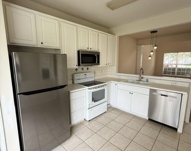 204 Caraleigh Court - Photo Thumbnail 10