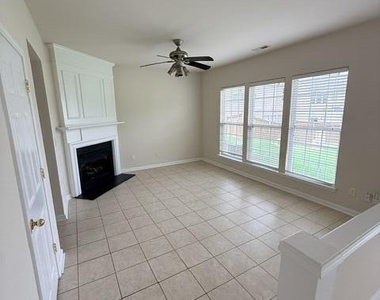 204 Caraleigh Court - Photo Thumbnail 14