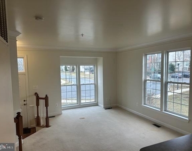 12597 Atlanta Court - Photo Thumbnail 2