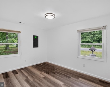 21465 Indian Bridge Road - Photo Thumbnail 9