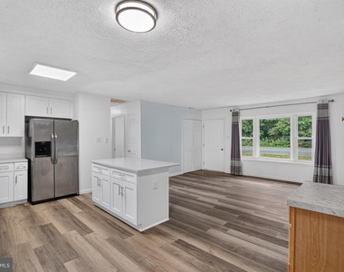 21465 Indian Bridge Road - Photo Thumbnail 5