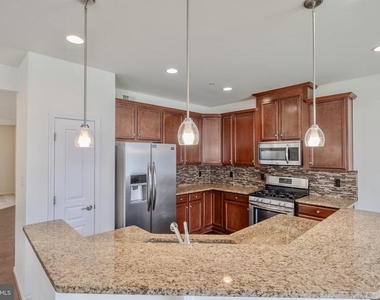 43699 Sweetbay Street - Photo Thumbnail 7