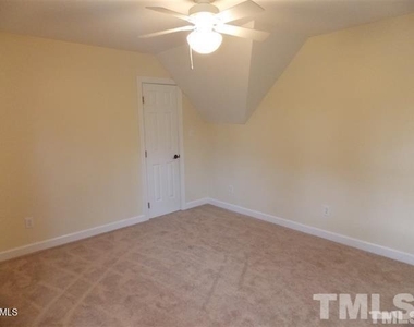 205 Berry Hill - Photo Thumbnail 16