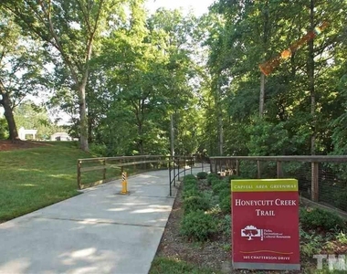 205 Berry Hill - Photo Thumbnail 41