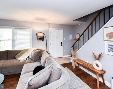 4105 Yardley Court - Photo Thumbnail 26