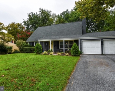 4105 Yardley Court - Photo Thumbnail 3