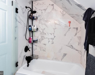4105 Yardley Court - Photo Thumbnail 45
