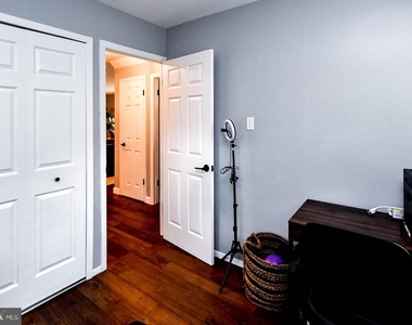 4105 Yardley Court - Photo Thumbnail 34