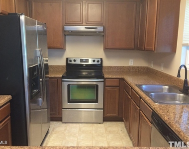 725 Perry Howard Road - Photo Thumbnail 4