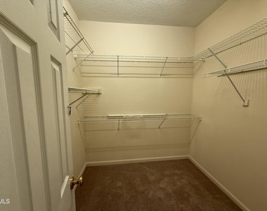 110 Palmer Meadow Court - Photo Thumbnail 12