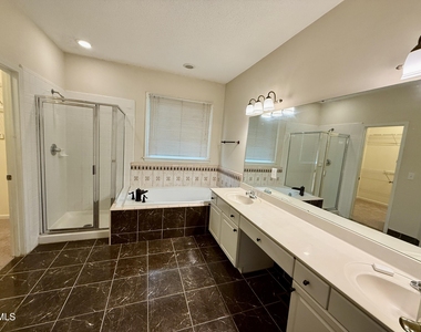 110 Palmer Meadow Court - Photo Thumbnail 13