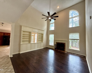 110 Palmer Meadow Court - Photo Thumbnail 3