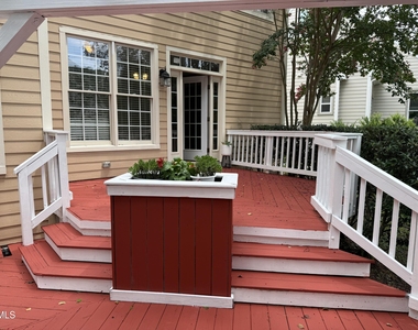 110 Palmer Meadow Court - Photo Thumbnail 19