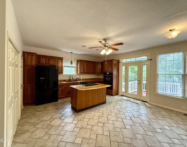 110 Palmer Meadow Court - Photo Thumbnail 8