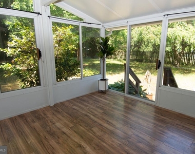 11940 Galaxy Lane - Photo Thumbnail 9