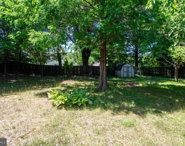 11940 Galaxy Lane - Photo Thumbnail 24