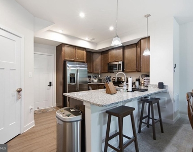 212 Matisse Place - Photo Thumbnail 13