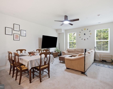 212 Matisse Place - Photo Thumbnail 12