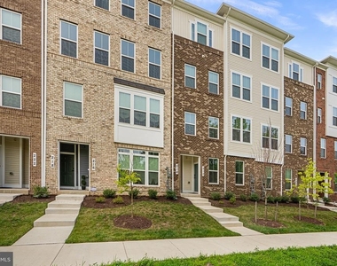 212 Matisse Place - Photo Thumbnail 17
